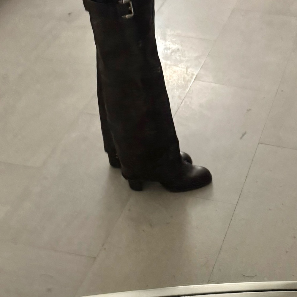 CHANEL Brown Heeled Boots - Picture 6 of 12